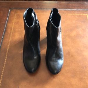 Women ankle boots size 8